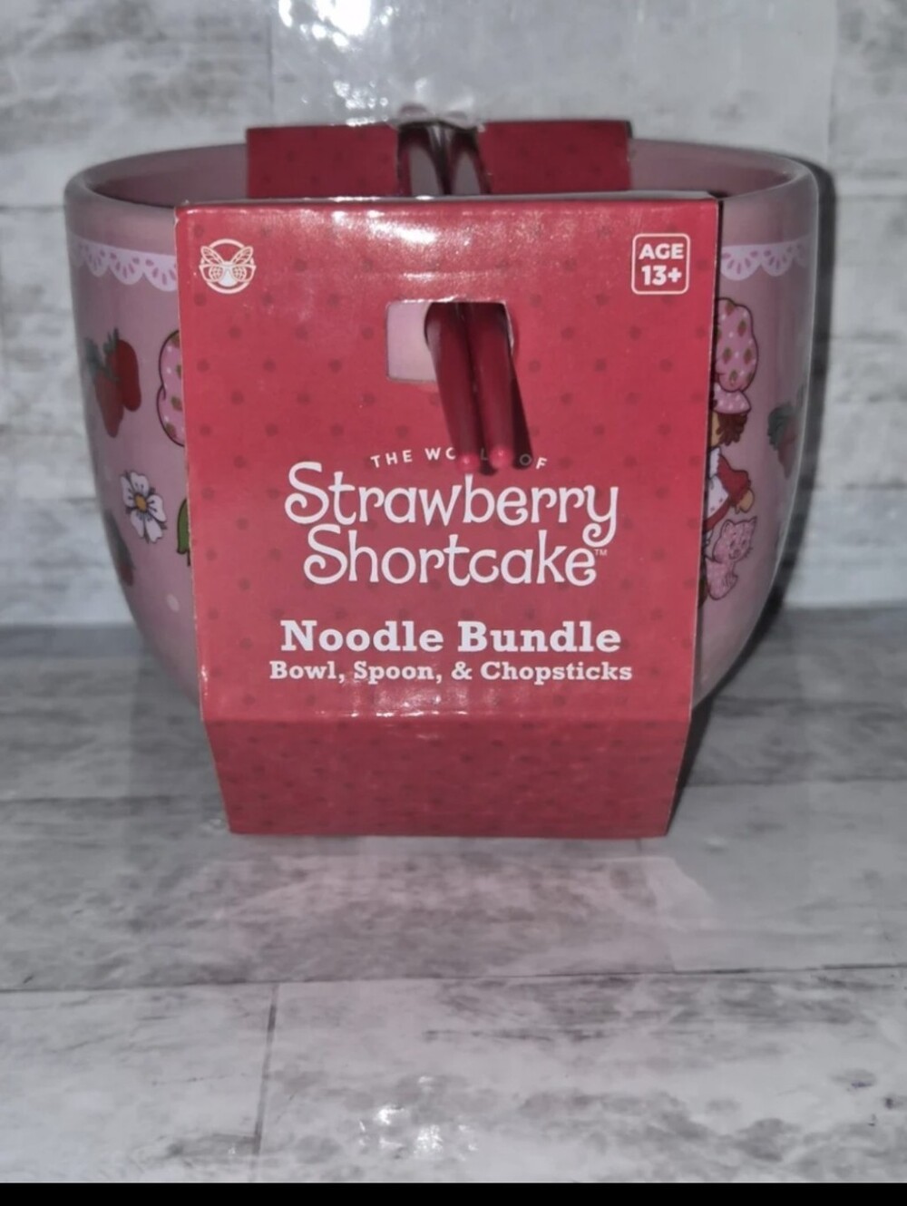 The World of Strawberry Shortcake Noodle Bundle Bowl, Spoon & Chopsticks